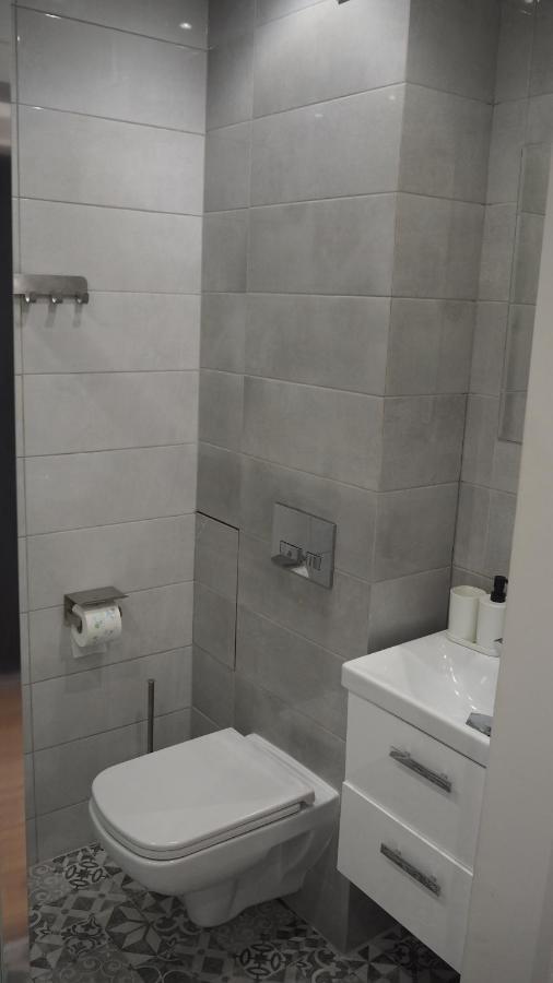 Apartament Avior Lägenhet Świnoujście Exteriör bild
